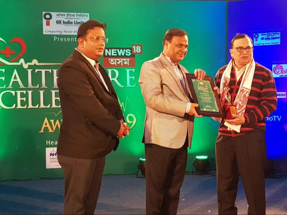 Dr. Bhaba Das received Healthcare Excellence Award as Assamese Doctor of the Year.